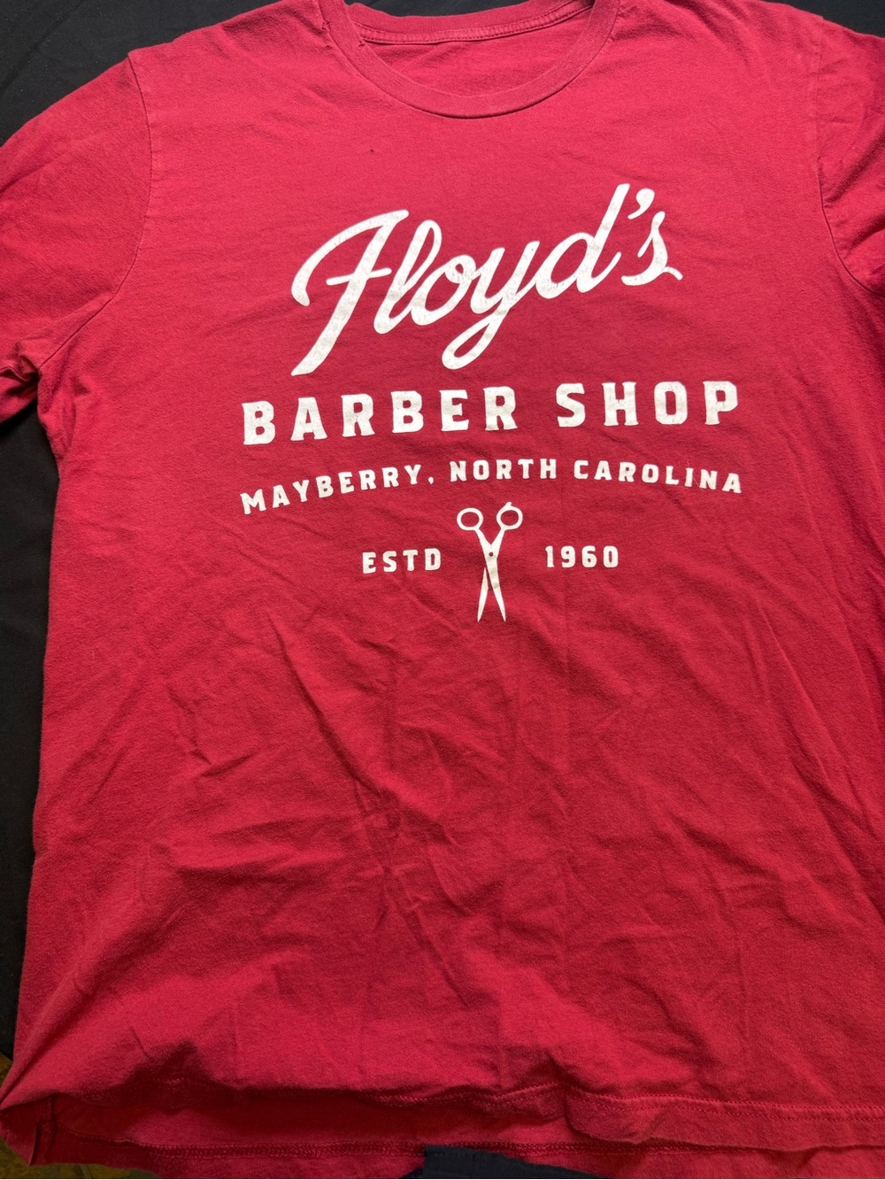 Floyd's Barber Shop Men's Red Graphic Tee (XL)